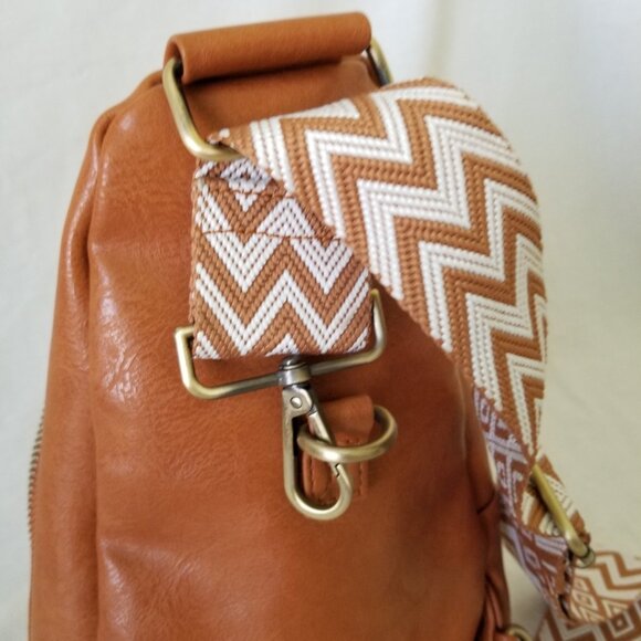 NEW! Faux Leather Shoulder/Crossbody Bag w/2-Zipper Sections & Detachable Strap - Picture 12 of 15